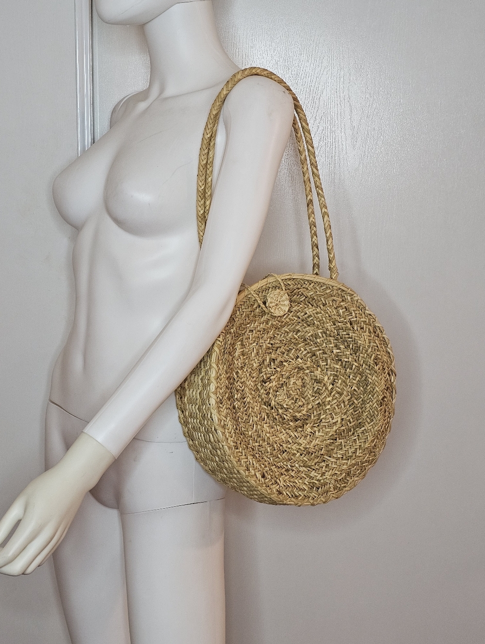Handwoven Round Straw Shoulder Bag - Natural Summer Tote Bag Farmers Market Bag